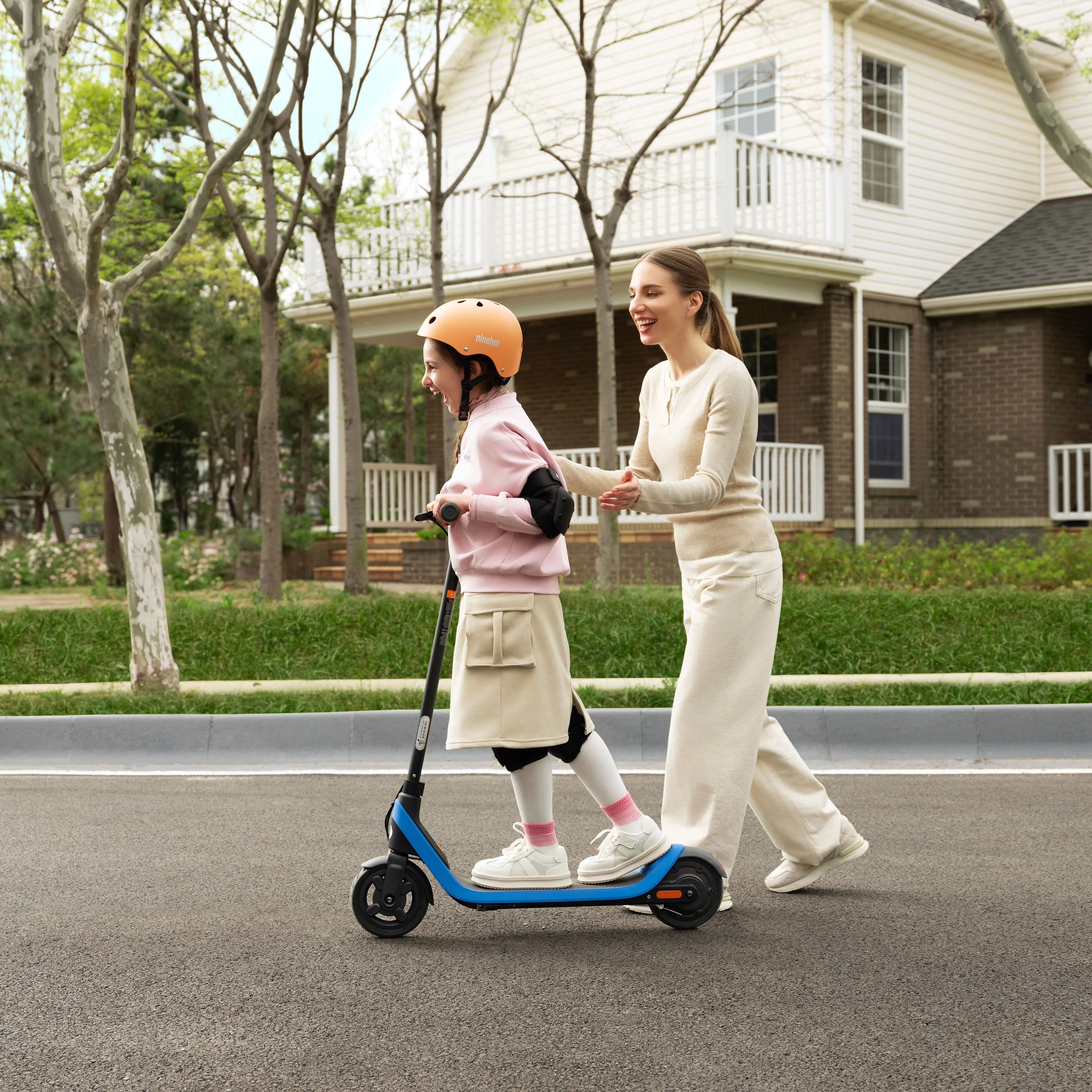 C2 Lite Segway Electric KickScooter (Blue) - Image 3