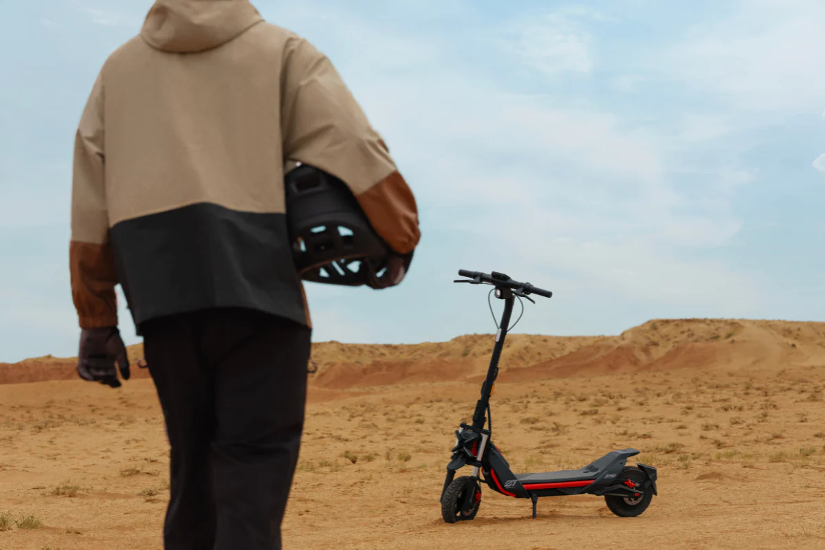 ZT3 Pro Segway Electric KickScooter - Image 6